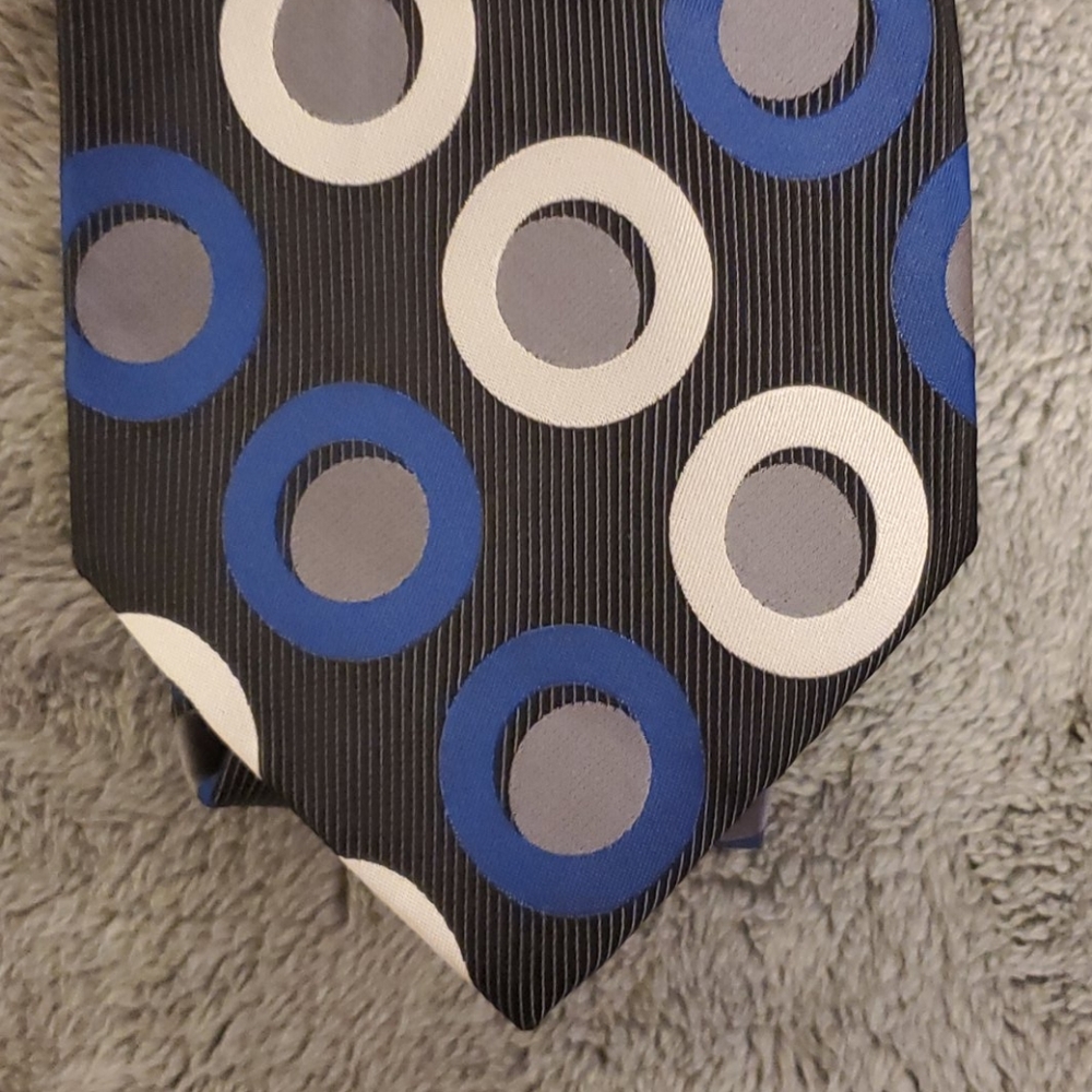 Men's tie